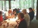 t_picnic09_08.jpg (6635 bytes)