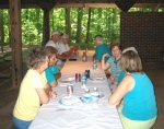 t_picnic10_03.jpg (7055 bytes)